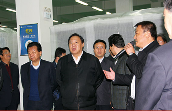 甘肅省委常委、省委政法委書記澤巴足、蘭州市